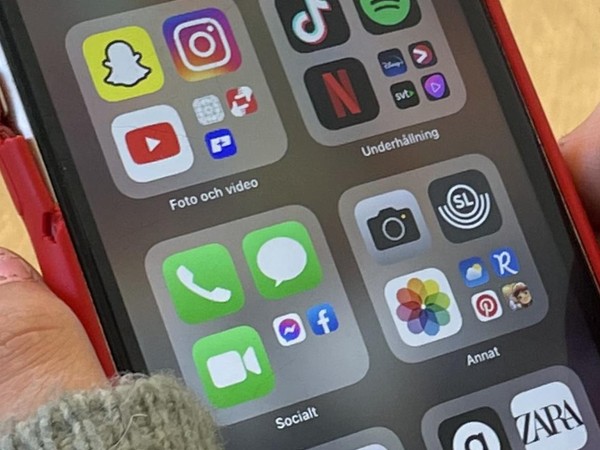 014-social-media-post-deactivation