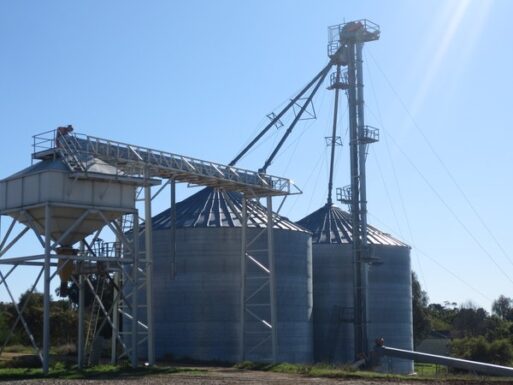 Story Idea #079 – Organizational silos – information getting lost
