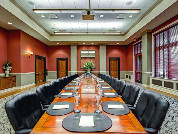 080-executive-distance-from-users